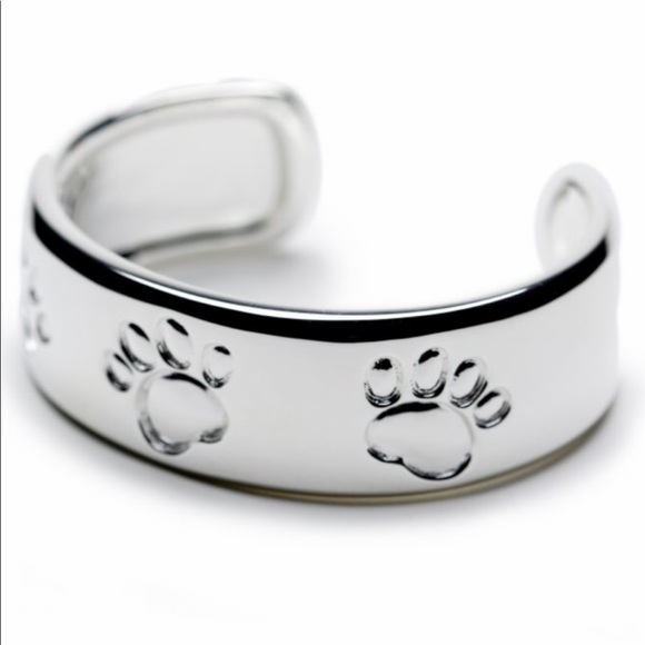 Jewelry - SOLD❌Sterling silver paw print bracelet